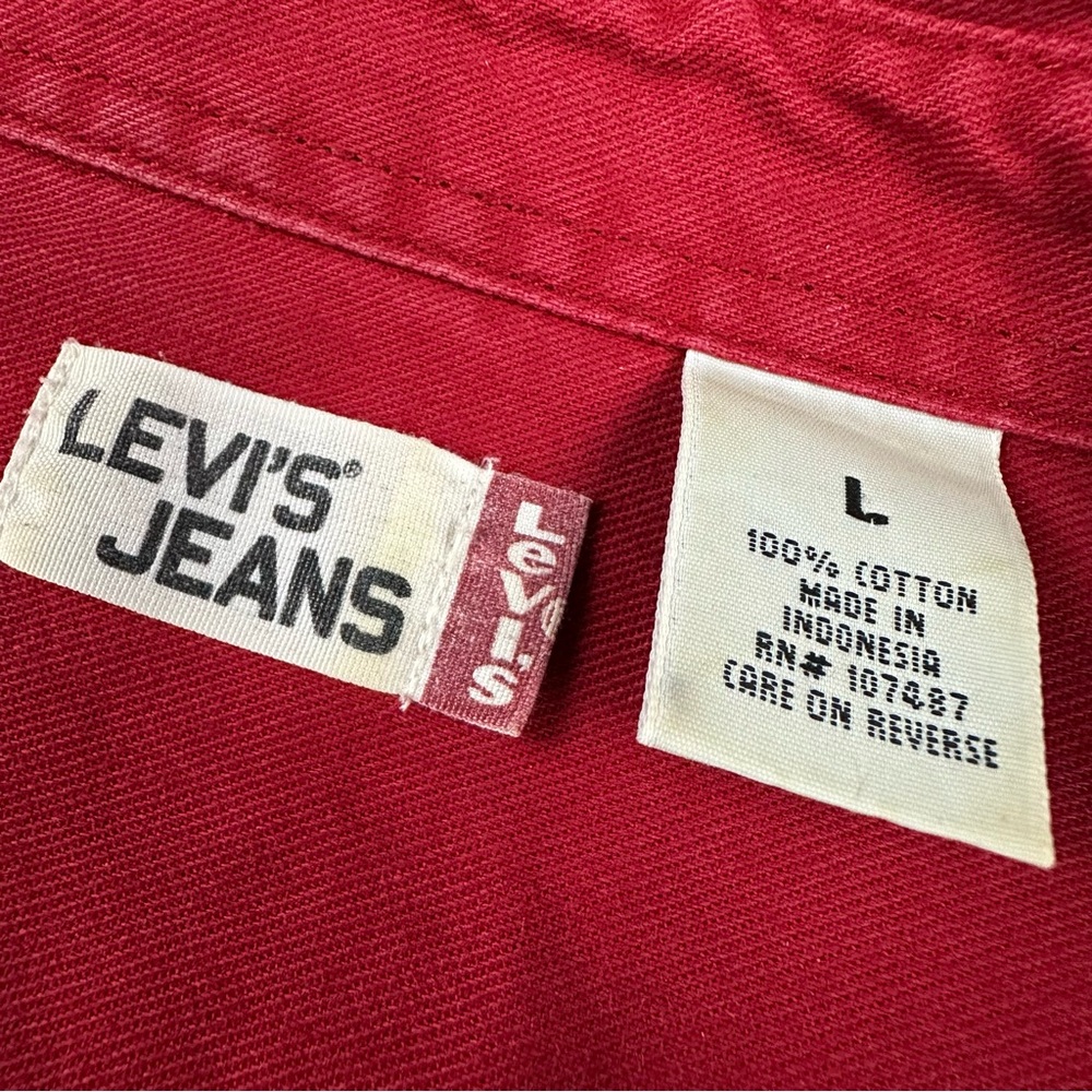 Levi’s button up - Picture 8 of 8